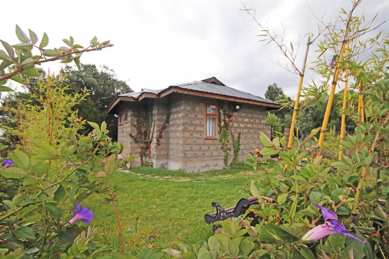Ole Samara guest suites Nanyuki Exterior foto